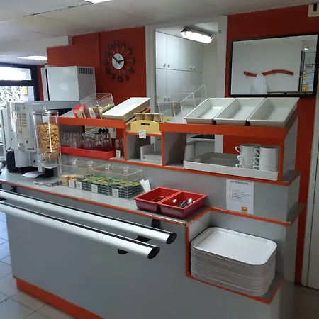 Première Classe Compiègne Hotel Jaux