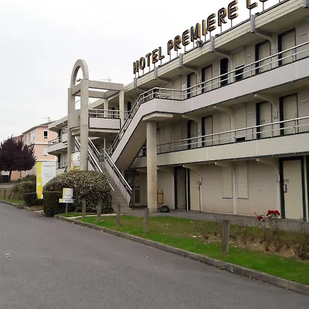 Première Classe Compiègne 2* Jaux