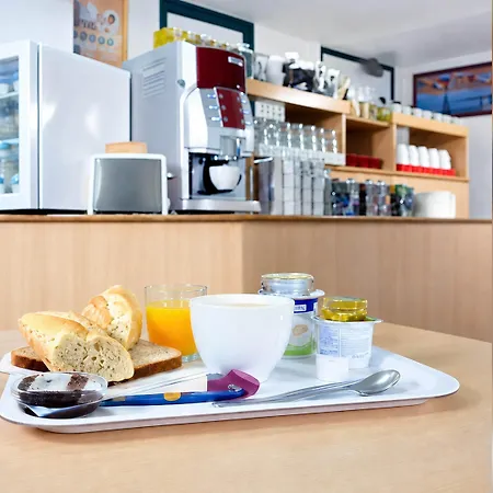 Hotel Premiere Classe Compiegne - *