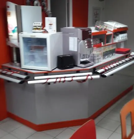 Première Classe Compiègne Jaux