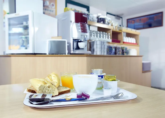 Hotel Premiere Classe Compiegne - *