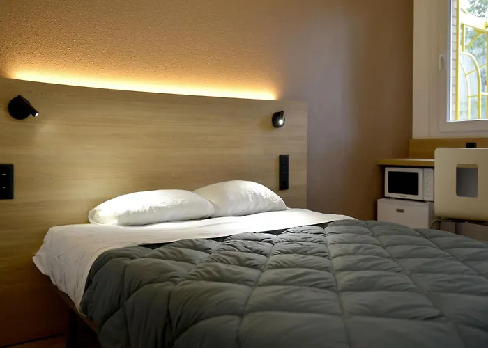 Premiere Classe Compiegne - Hotel *