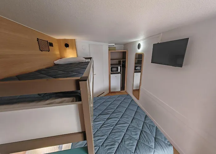 Premiere Classe Compiegne - *