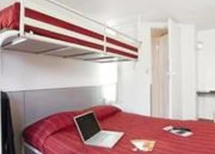 Premiere Classe Compiegne - Hotel